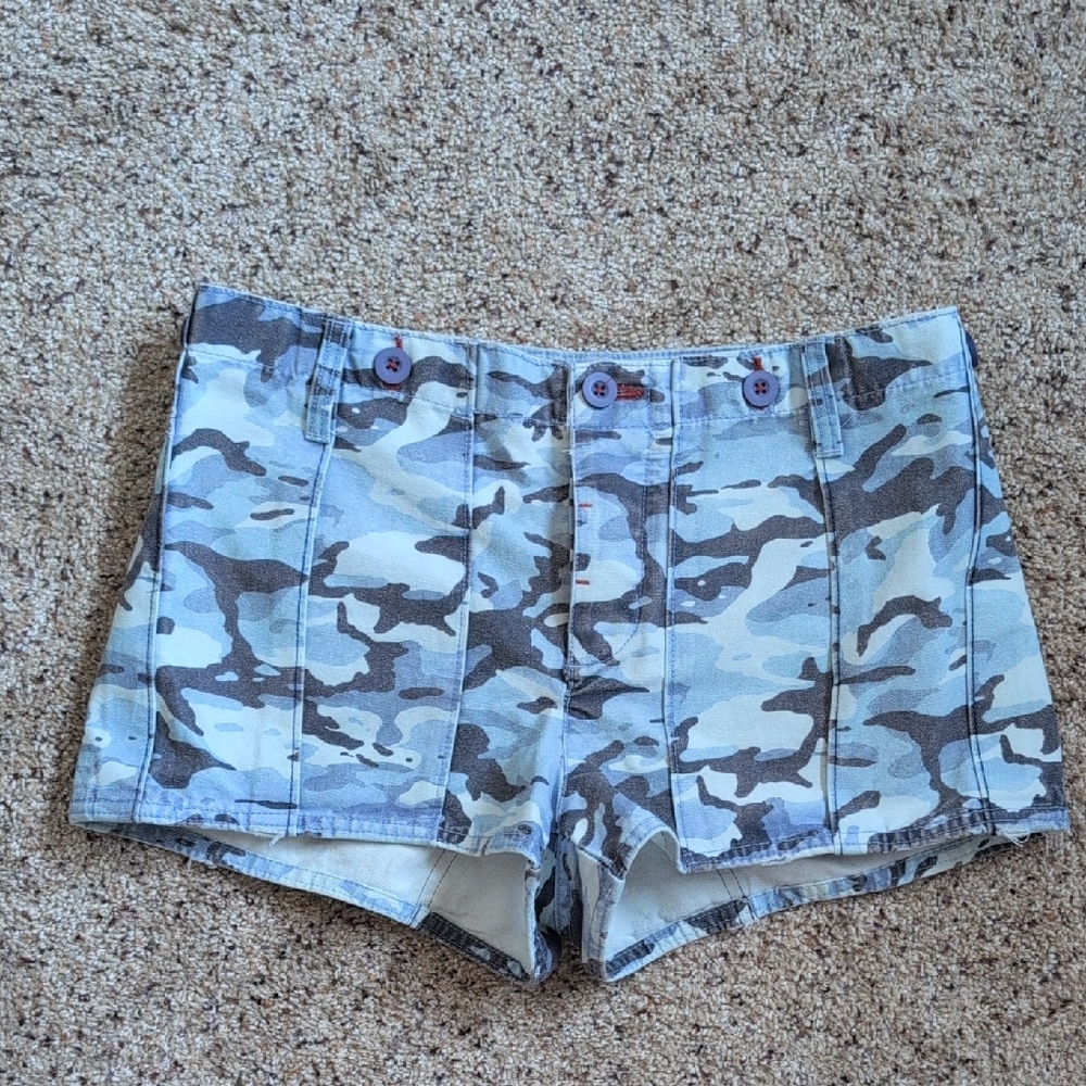 Free People Camouflage Women's Shorts Sz 8